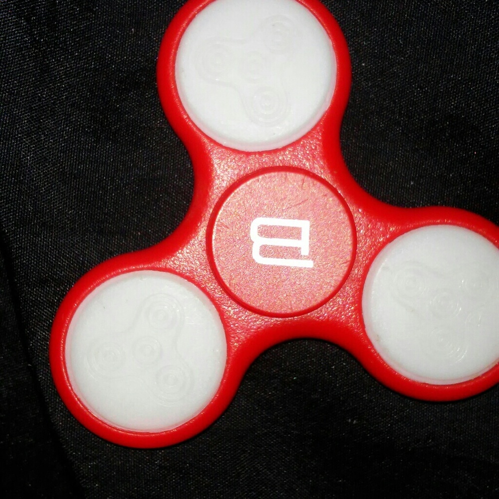 Red fidget spinner